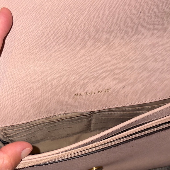 Michael Kors Blush Pink Wristlet - Picture 2 of 4